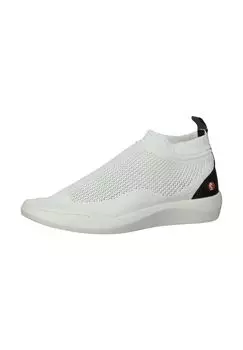 Кожаные кроссовки softinos