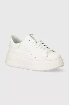 Кожаные кроссовки Wojas, белый