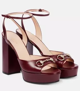 Кожаные сандалии на платформе с подвеской Horsebit Gucci, Rosso Ancora