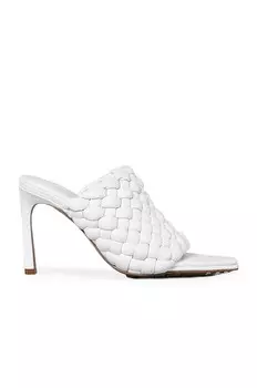 Кожаные сандалии с мягкой подкладкой Bottega Veneta, цвет Optic White