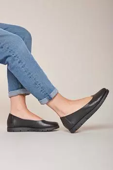 Кожаные туфли без шнуровки 'Jin' на плоской подошве Moshulu, черный