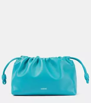 Кожаный клатч Flamenco Medium Loewe, цвет deep turquoise