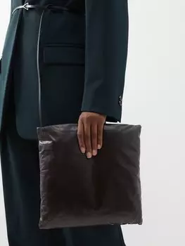 Кожаный клатч pillow pouch Bottega Veneta, коричневый