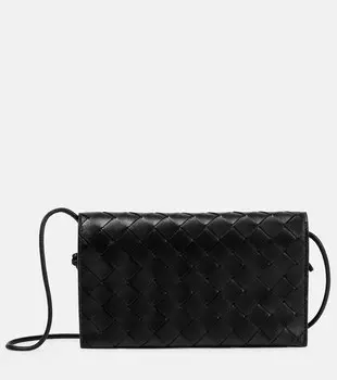 Кожаный кошелек Intrecciato на цепочке Bottega Veneta, черный