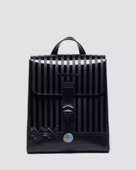 КОЖАНЫЙ МИНИ-РЮКЗАК Dr. Martens WEDNESDAY, цвет Black — Smooth+Kiev