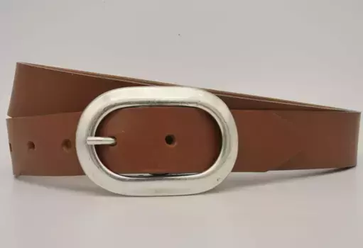 Кожаный ремень AnnaMatoni с овальной серебряной застежкой, цвет Cognac