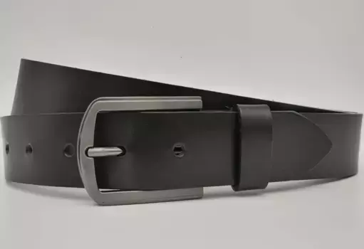 Кожаный ремень AnnaMatoni с серебряной застежкой, черный