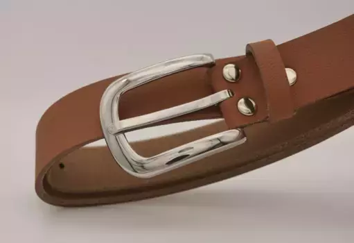 Кожаный ремень AnnaMatoni с серебряной застежкой, цвет Cognac