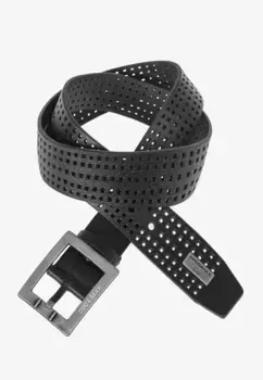 Кожаный ремень Cipo & Baxx в модном образе, черный