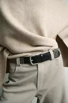 Кожаный ремень с заклёпками ZARA, черный