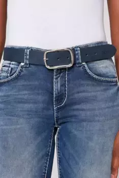 Кожаный ремень SOCCX с тисненым логотипом, синий