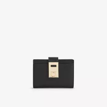 Кожаный визитница на шесть отделений с фирменной табличкой Ferragamo, цвет nero