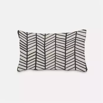 КРАСИВАЯ ЖИЗНЬ. Чехол на подушку с узором «елочка» абстрактный белый черный размер 60х80см (ВхШ) размер 60х80см (ВхШ) Schner-Leben