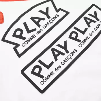 Красная футболка с яркими сердечками Comme Des Garcon, белый