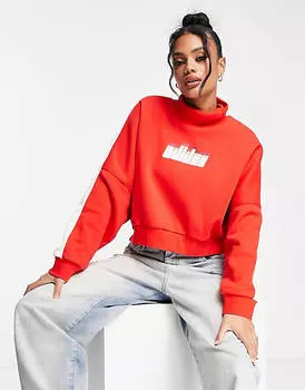 Красная толстовка с высоким воротником в стиле ретро adidas Originals 'ski chic'