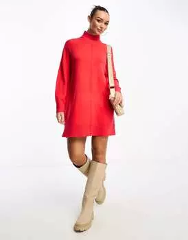 Красное вязаное платье с высоким воротником и передним швом French Connection