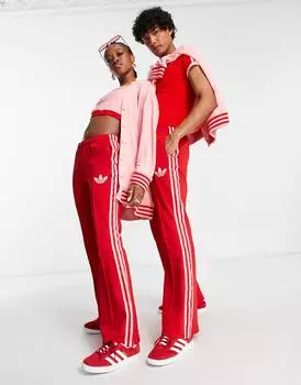 Красные расклешенные брюки унисекс adidas Originals 'adicolor 70s'