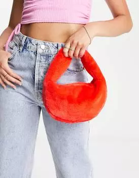Красный клатч из искусственного меха ASOS DESIGN