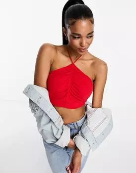 Красный укороченный топ с вырезом халтер и сборками Pull&Bear
