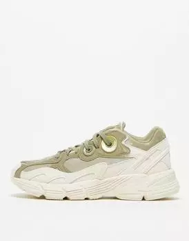 Кремово-белые кроссовки adidas Originals Astir с деталями цвета хаки