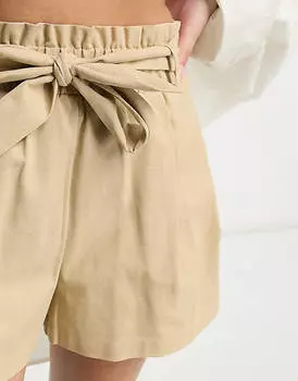Кремовые льняные шорты с завязкой на талии ASOS DESIGN Petite