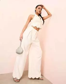 Кремовые сшитые на заказ широкие брюки с фестончатым краем ASOS LUXE