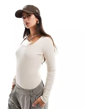 Кремовый боди в рубчик с длинными рукавами и потертостями