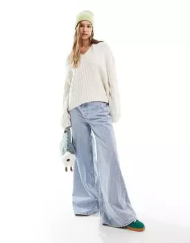 Кремовый свитер с v-образным вырезом ASOS DESIGN