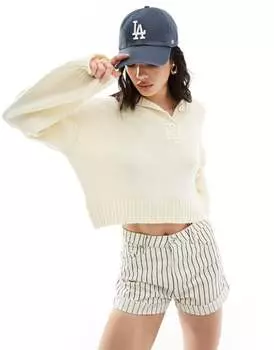 Кремовый свитер с воротником на пуговицах ASOS DESIGN