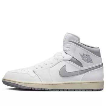 Кроссовки 1 средние Air Jordan, белый
