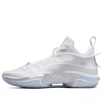 Кроссовки 36 низкие Air Jordan, белый