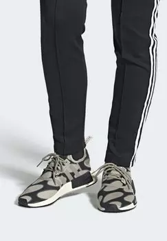 Кроссовки adidas Originals