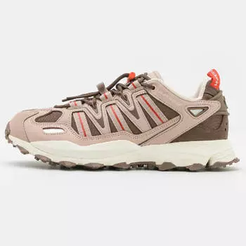 Кроссовки Adidas Originals Hyperturf Unisex, коричневый/белый