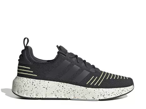 Кроссовки Adidas Swift Run 23, черный