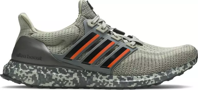 Кроссовки Adidas UltraBoost DNA 'Digital Camo - Legend Earth', зеленый