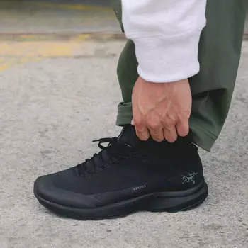 Кроссовки Aerios Aura Arcteryx, черный