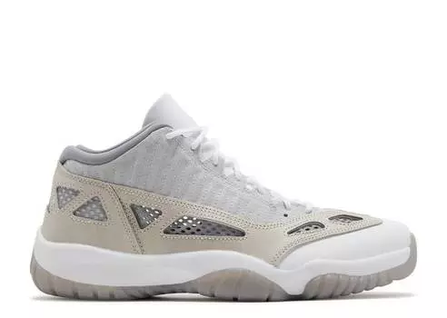 Кроссовки AIR JORDAN 11 RETRO LOW IE 'LIGHT OREWOOD BROWN', коричневый