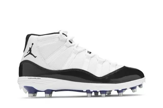 Кроссовки Air Jordan 11 Retro TD Cleat 'Concord', белый
