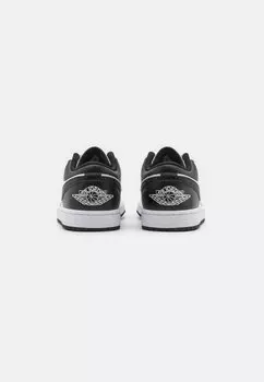 Кроссовки Air Jordan 1 Low Jordan, белый/черный