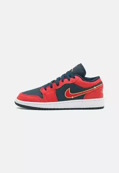 Кроссовки Air Jordan 1 Low Se Unisex Jordan, цвет armory navy/sport red/metallic gold