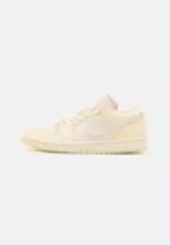 Кроссовки AIR JORDAN 1 SE Jordan, бежевый