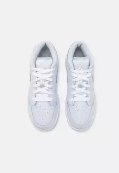 Кроссовки AIR JORDAN 1 UNISEX Jordan, синий
