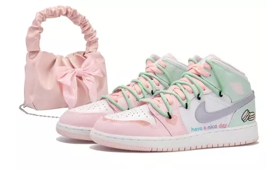Кроссовки Air Jordan 1 Vintage Basketball Shoes Women's Mid-top White/pink/green, розовый