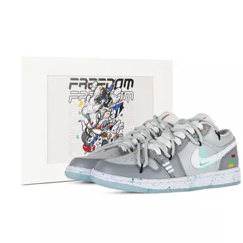 Кроссовки Air Jordan 1 Vintage Basketball Shoes Women's Low-top Gray/White, цвет Bright