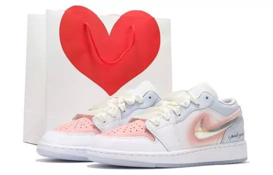 Кроссовки Air Jordan 1 Vintage Basketball Shoes Women's Low-top Black/Pink, цвет Lotus Color