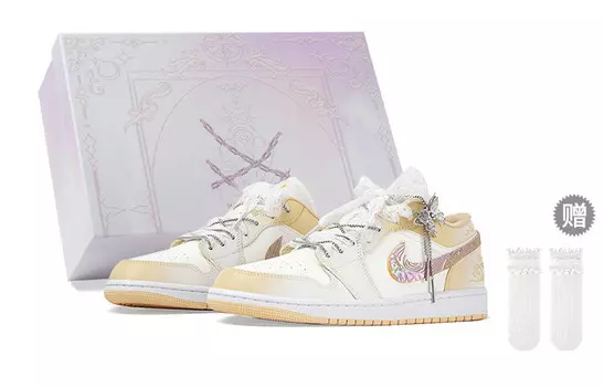 Кроссовки Air Jordan 1 Vintage Basketball Shoes Women's Low-top Yellow/White, цвет White/Varsity Maize