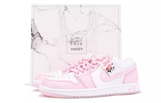 Кроссовки Air Jordan 1 Vintage Basketball Shoes Women's Low-top Pink/White, розовый