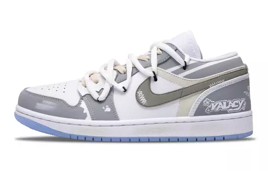 Кроссовки Air Jordan 1 Vintage Basketball Shoes Women's Low-top Beige, серый/белый/черный