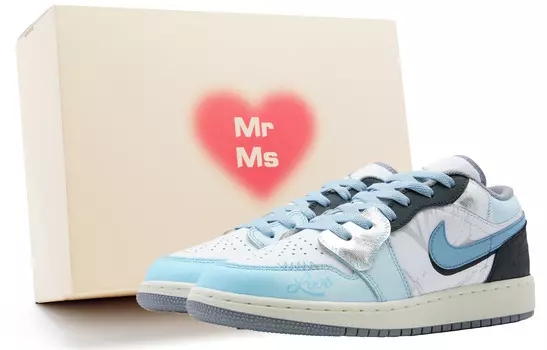 Кроссовки Air Jordan 1 Vintage Basketball Shoes Women's Low-top Blue/black/white, синий/черный