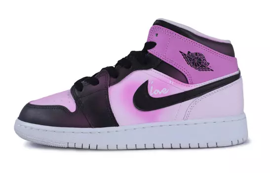 Кроссовки Air Jordan 1 Vintage Basketball Shoes Women's Mid-top Black, фиолетовый